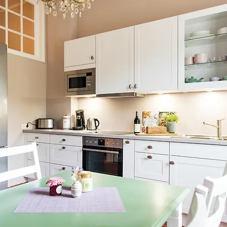 Gut Petersdorf - Ideal Für Familien Und Hunde - Mit Kamin, Parkblick, Terrasse, Eingezäuntem Garten Und E-ladestation Apartment Lensahn