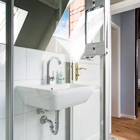 Apartment Gut Petersdorf - Ideal Für Familien Und Hunde - Mit Kamin, Parkblick, Terrasse, Eingezäuntem Garten Und E-ladestation Lensahn