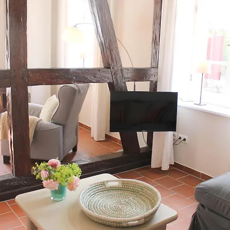 Gut Petersdorf - Ideal Für Familien Und Hunde - Mit Kamin, Parkblick, Terrasse, Eingezäuntem Garten Und E-ladestation Apartment